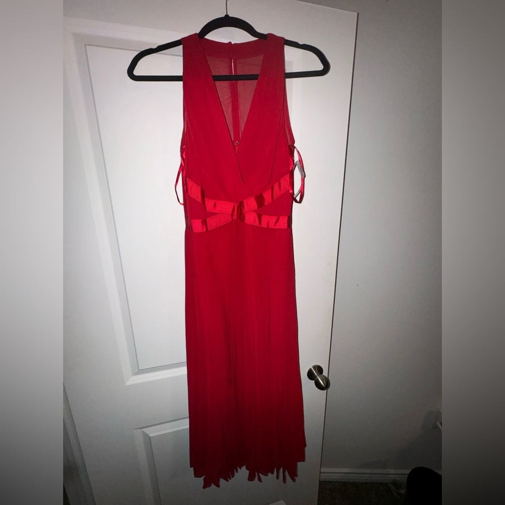 Red formal sleeveless dress